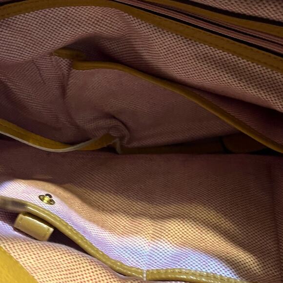 Dooney & Bourke - Pebble Grain Logo Loc Sac with Dust Bag - Picture 3 of 9